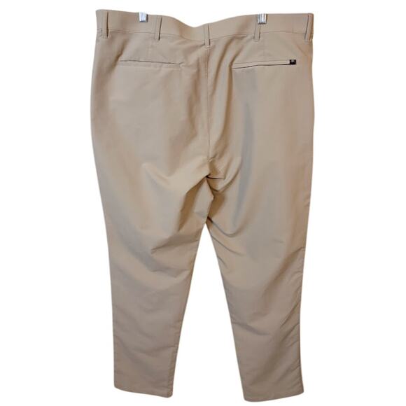Banana Republic Khaki Chino Pants - Men's 40 x 32 - Excellent - Picture 4 of 5